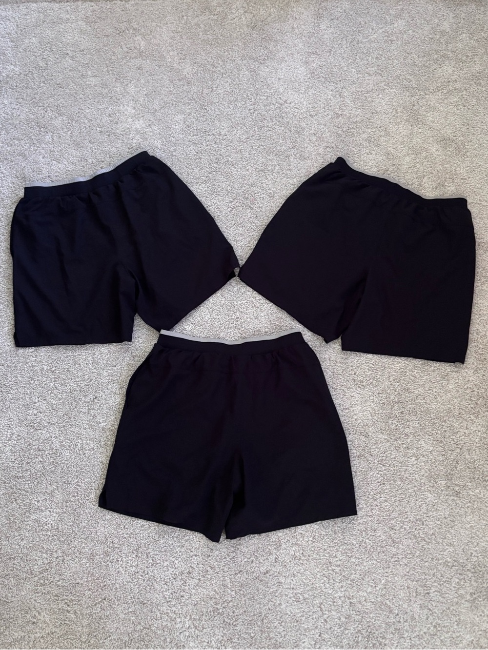 Fabletics Shorts - Picture 2 of 3